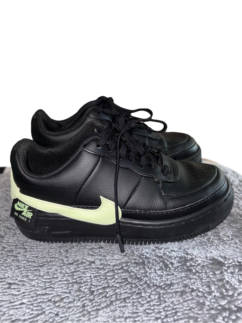 Nike Air Force 1 Low Jester XX Women’s Shoe